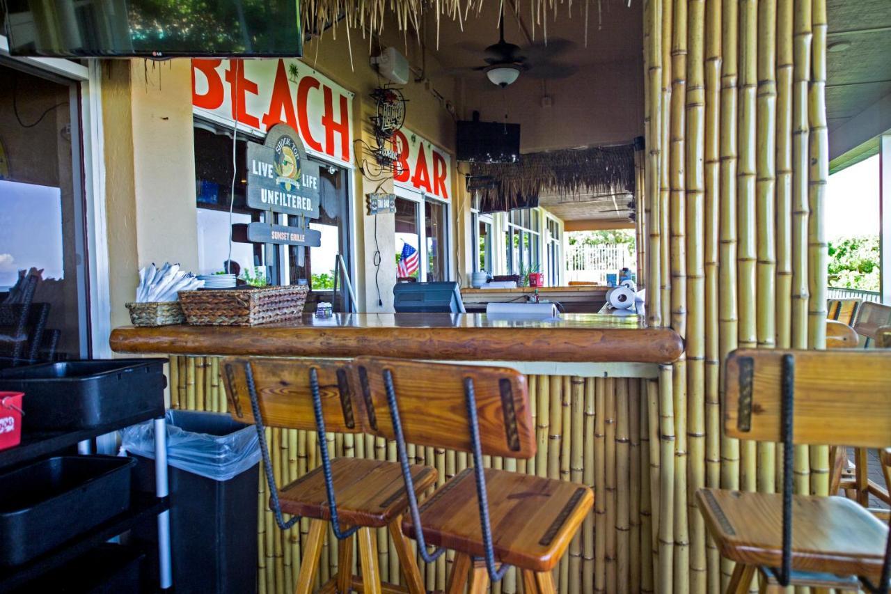 Steps Away From The Soft, White, Sandy Beaches Of Beautiful Marco Island!! Buitenkant foto