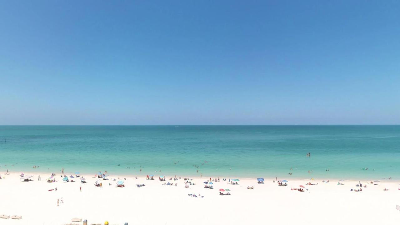 Steps Away From The Soft, White, Sandy Beaches Of Beautiful Marco Island!! Buitenkant foto